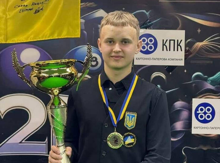 Михаил Ларков 