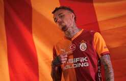 Наполи попрощался со вторым за день нападающим