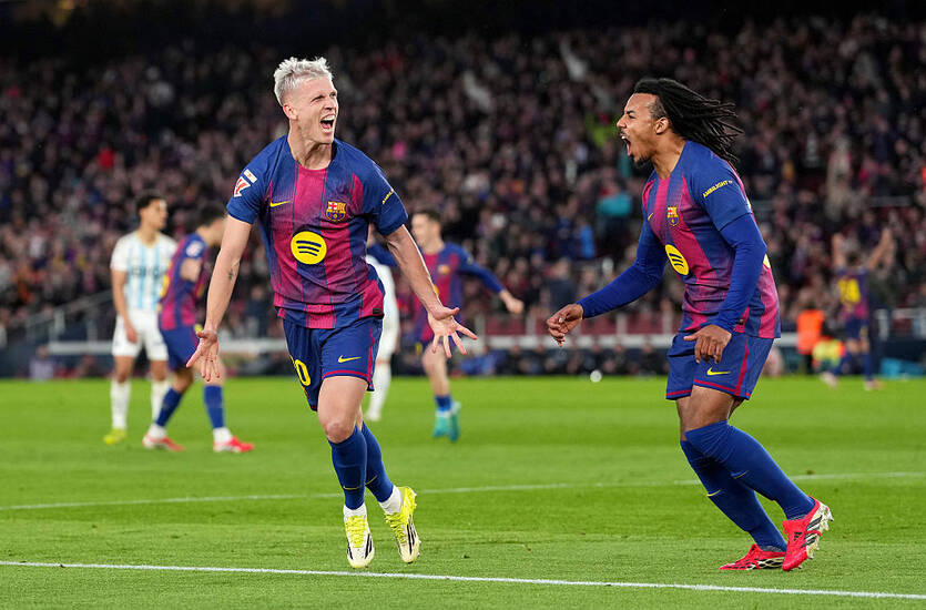 Барселона розгромила Ов'єдо / Getty Images