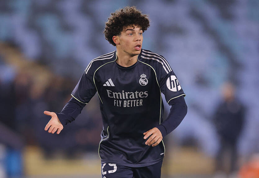 Сын легенды Реала подписал профессиональный контракт с клубом