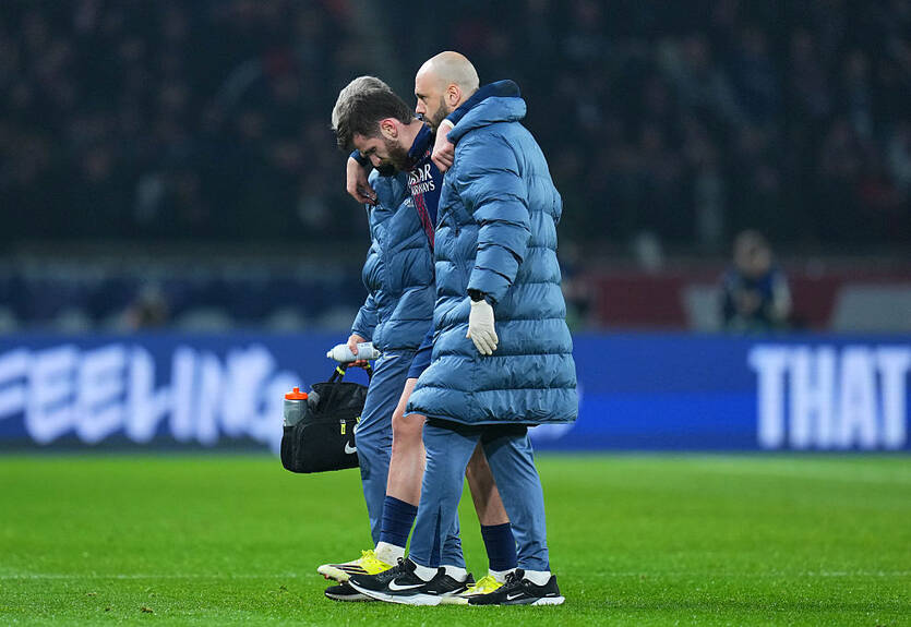 Кварацхелія отримав травму в матчі проти Ньюкасла