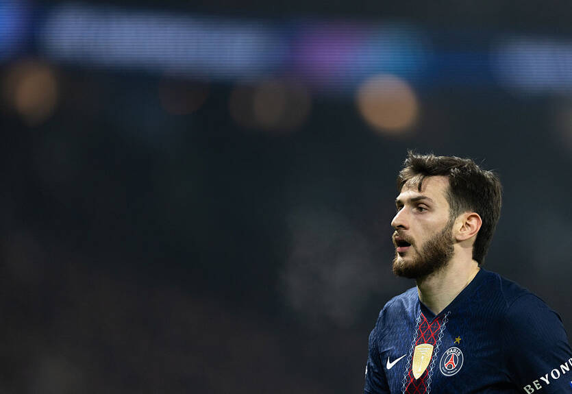 Кварацхелия попал в лазарет ПСЖ