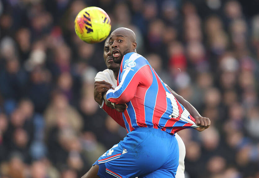 Милан намерен перехватить опытного форварда