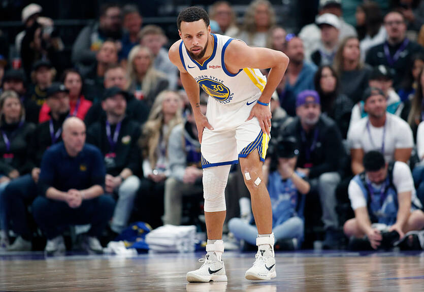 Стефен Карри получил повреждение