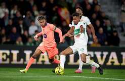 Барселона в доминирующем стиле разбила Эльче