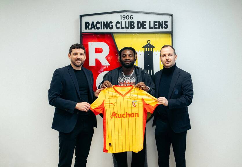 Сен-Максимен вернулся во Францию