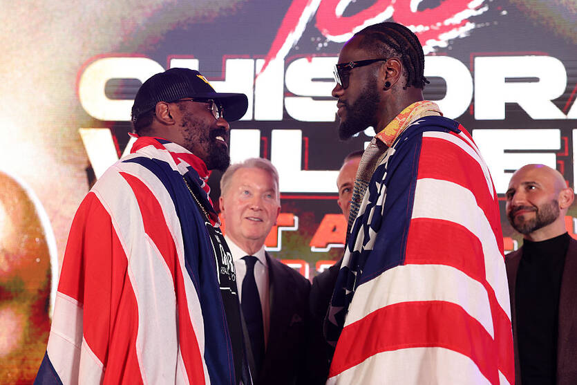 Дерек Чісора і Деонтей Вайлдер / Getty Images