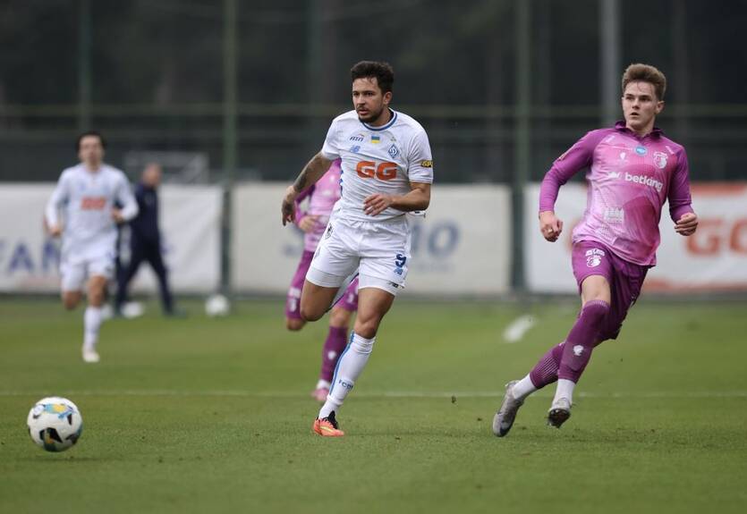 Динамо переграло Верес у спарингу