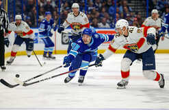 НХЛ: Тампа разгромила Флориду, Каролина обыграла Рейнджерс, победы Питтсбурга и Вегаса