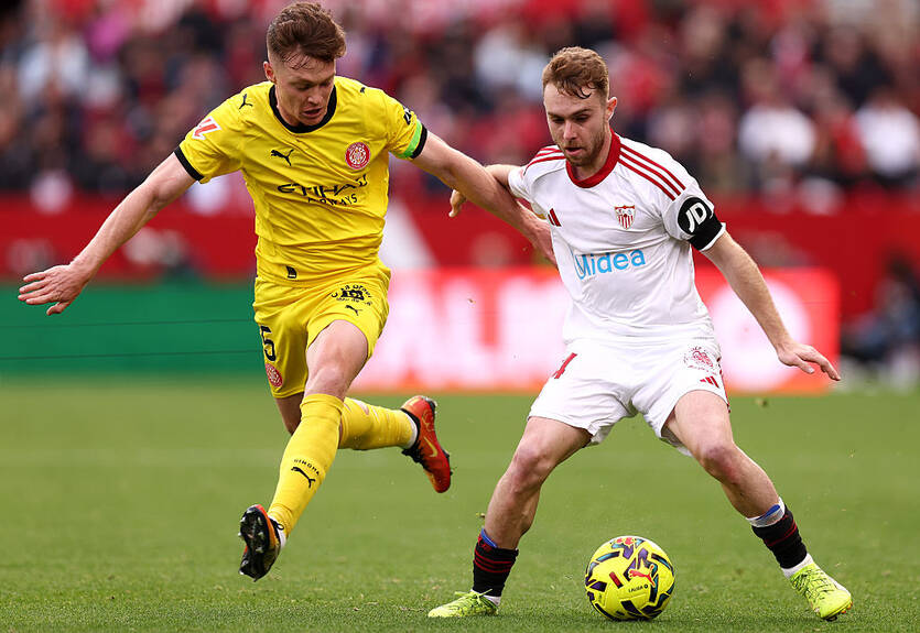 Жирона на останніх хвилинах втратила перемогу над Севільєю Жирона на останніх хвилинах втратила перемогу над Севільєю