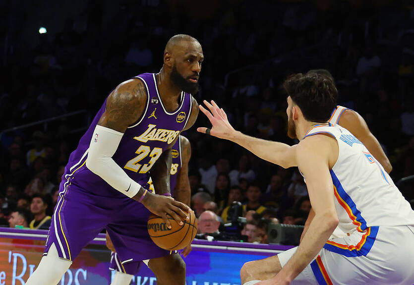 НБА: Оклахома обіграла Лейкерс, Клівленд вирвав перемогу у Денвера