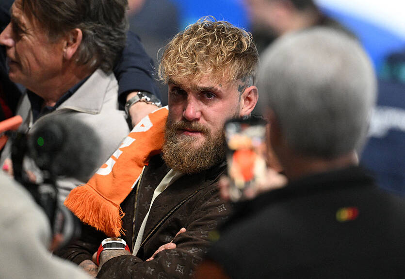 Джейк Пол расплакался после того, как его девушка установила Олимпийский рекорд