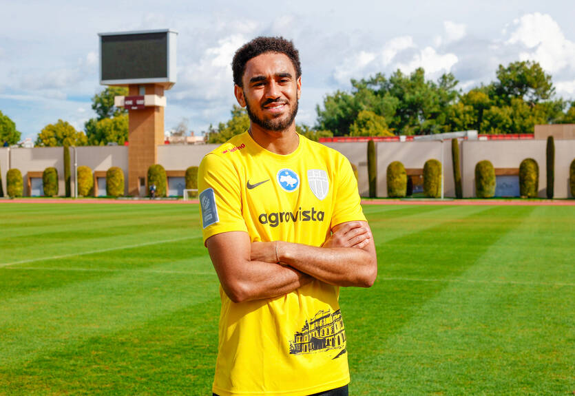 Олександрія підписала нового хавбека