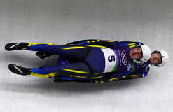 Украинки финишировали в десятке соревнований двухместных саней