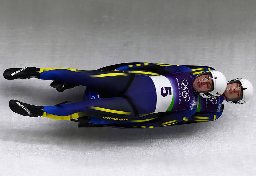 Украинки финишировали в десятке соревнований двухместных саней