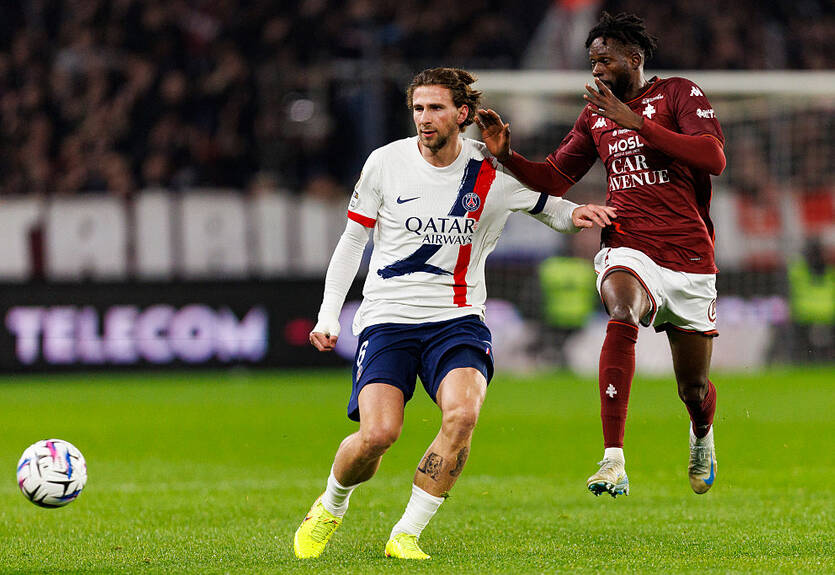 Забарный узнал оценку за матч против Ренна