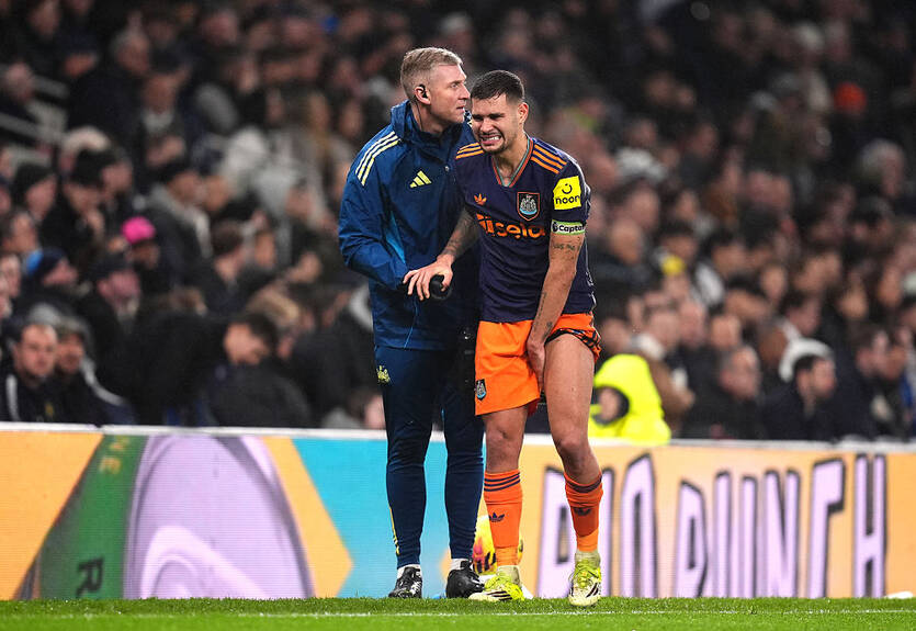 Ньюкасл потерял на длительный срок ключевого хавбека