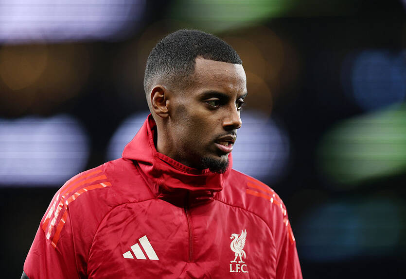 Наставник Ливерпуля оценил шансы Исака сыграть против Украины