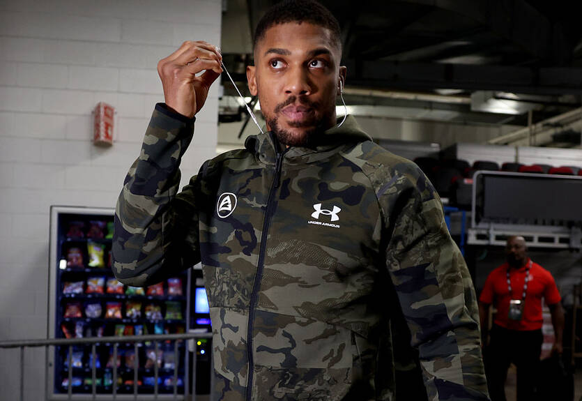 Джошуа может провести бой уже летом