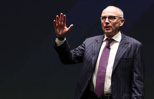 Руководитель Формулы-1 объяснил желание добавить спринтов