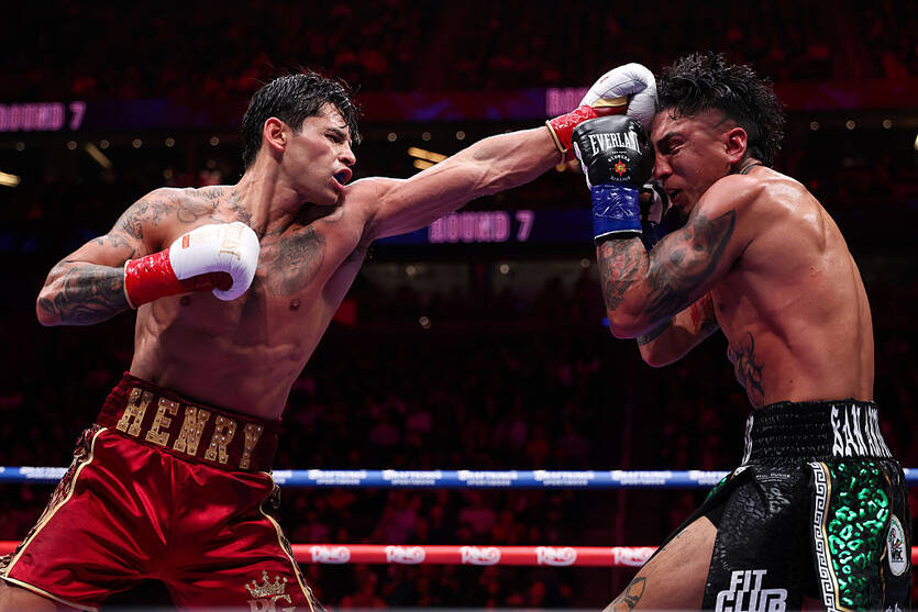 Гарсия - Барриос: видео лучших моментов боя / Getty Images