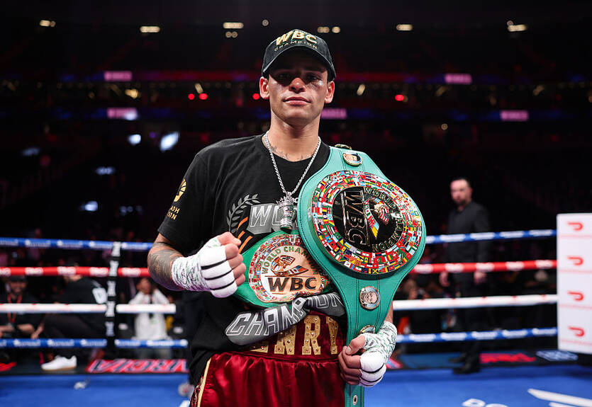 "Вы знаете, с кем я хочу драться": Гарсия назвал желаемого соперника после победы над Барриосом