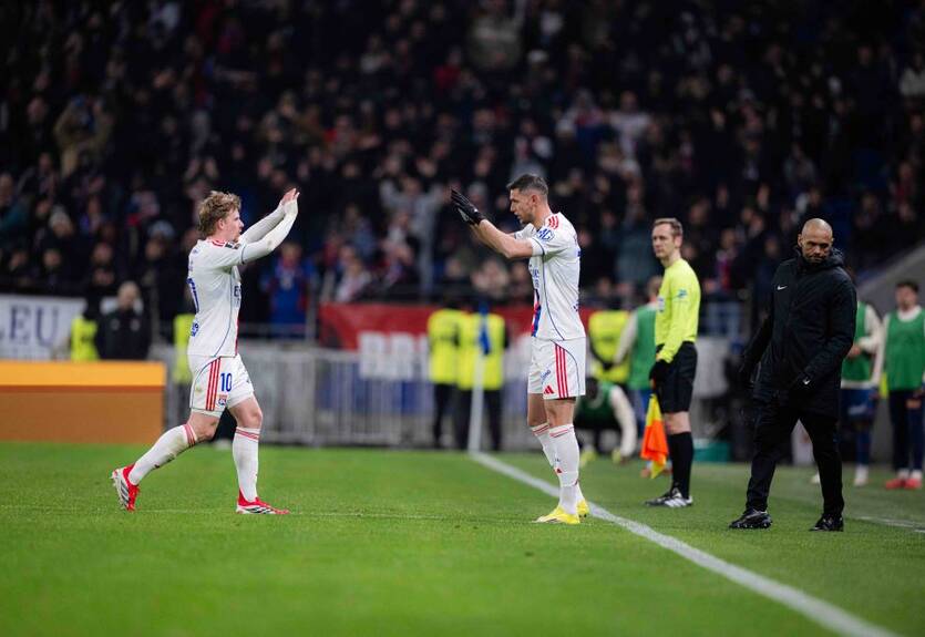 Яремчук премьерным ассистом не отвернул поражение Лиона