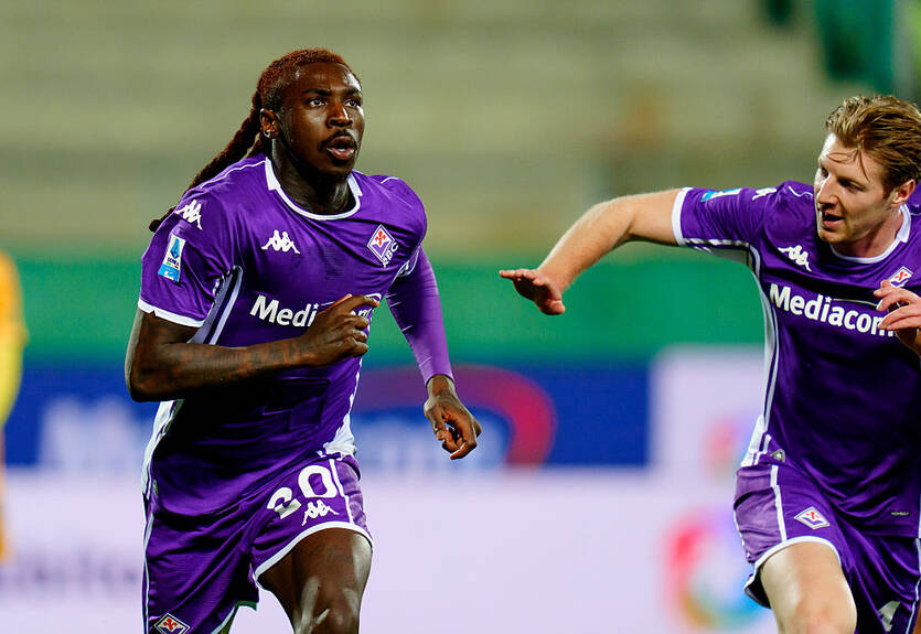 Фиорентина с победой над Пизой покинула зону вылета