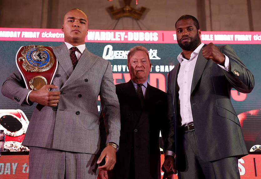 Уордли и Дюбуа сошлись в битве взглядов