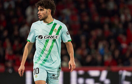 Наполи нацелился на марокканского вингера