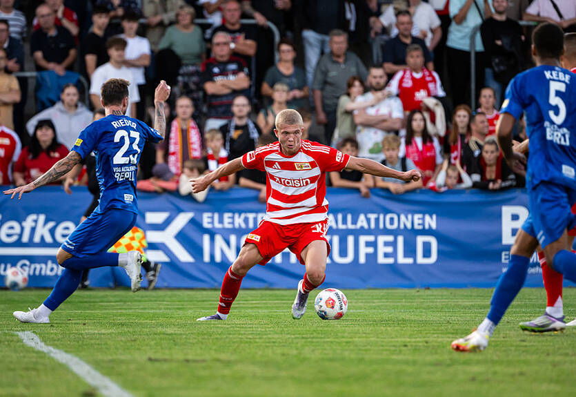 Украинский форвард дебютировал в Бундеслиге