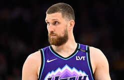 Михайлюк показал солидную результативность в игре против Денвера Михайлюк показал солидную результативность в игре против Денвера