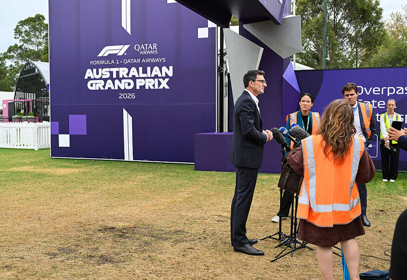 ФИА отменила обычные ограничения на работу команд перед первым этапом