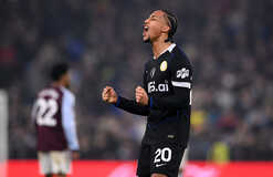 Челси с хет-триком Педро разгромил Астон Виллу