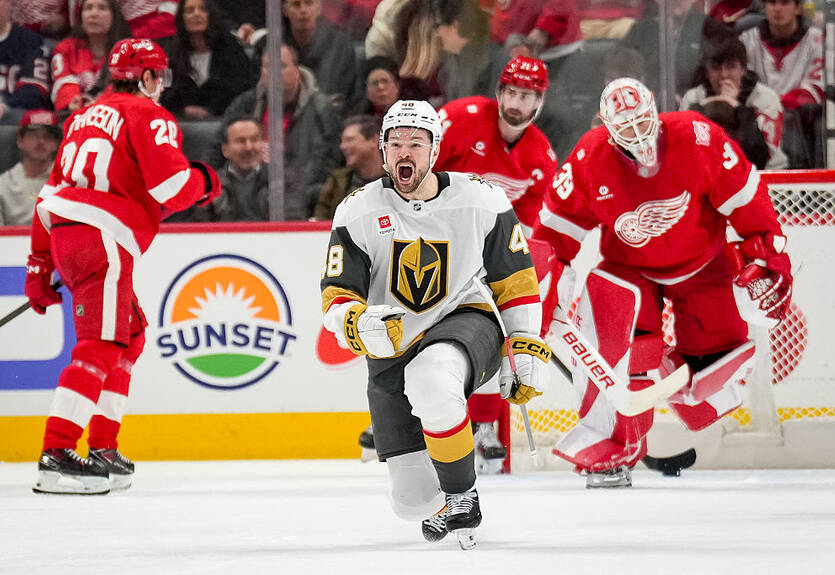 НХЛ: Вегас в овертаймі здолав Детройт, Кароліна обіграла Ванкувер