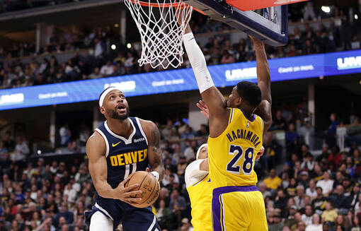 НБА: Денвер обыграл Лейкерс, Сан-Антонио победил Детройт