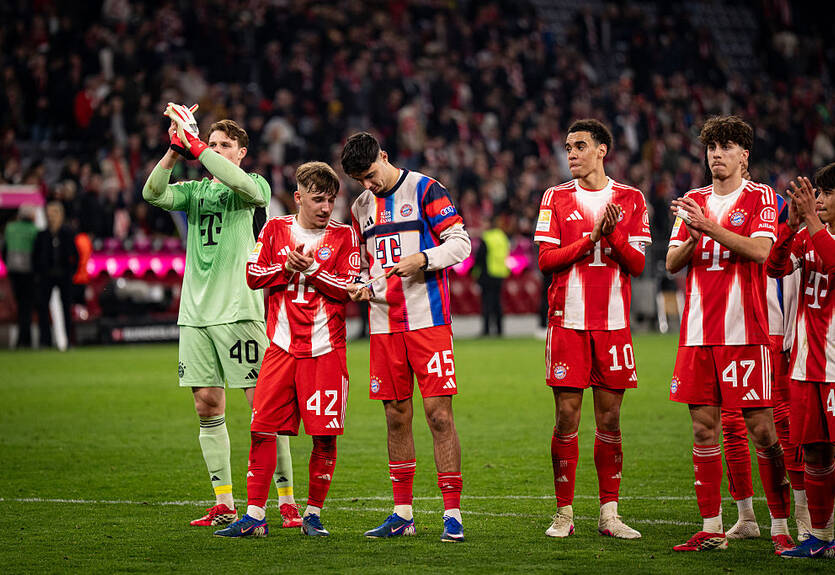 Бавария без проблем разгромила Боруссию в большинстве