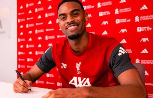 Ливерпуль заключил новый долгосрочный контракт с ключевым хавбеком