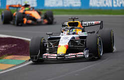 "Было довольно безумно": новичок Формулы-1 оценил свой дебют