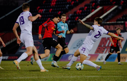 ЛНЗ завдав розгромної поразки Вересу