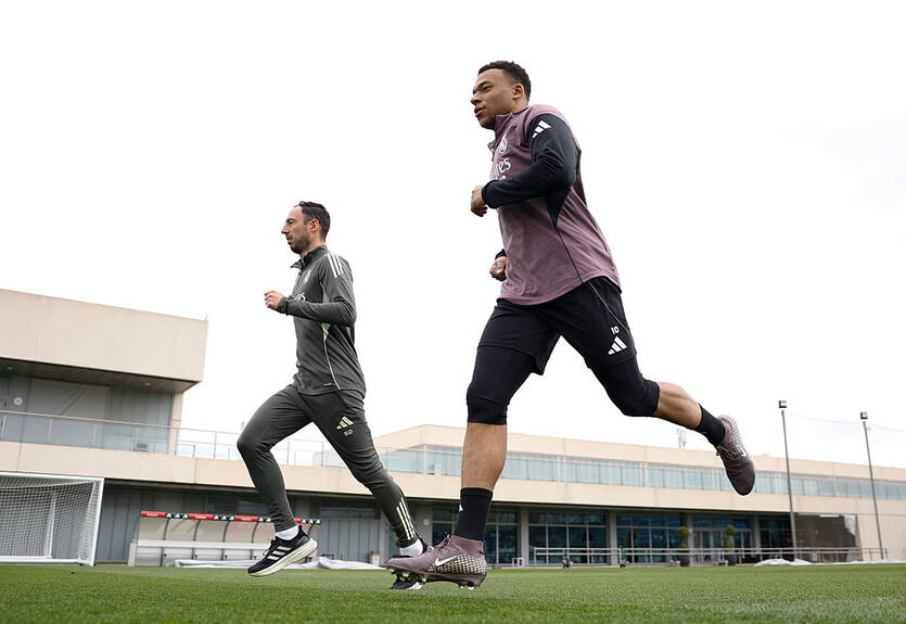 Мбаппе повернувся до тренувань із Реалом