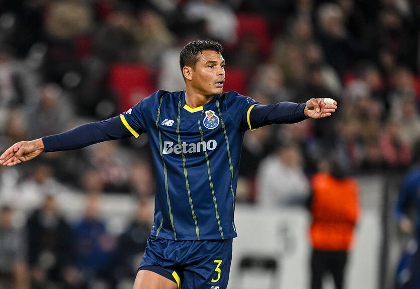 Защитник Порту стал самым возрастным дебютантом в истории Лиги Европы