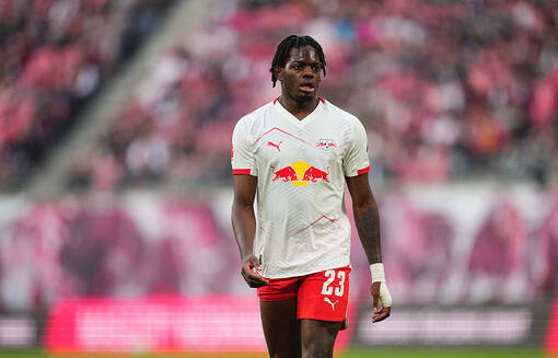 Лондонский клуб начал переговоры о трансфере защитника Лейпцига