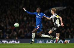 Ньюкасл за счет быстрого гола одолел Челси