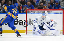 НХЛ: Баффало по буллитах обыграл Торонто, Даллас одержал победу над Детройтом НХЛ: Баффало по буллитах обыграл Торонто, Даллас одержал победу над Детройтом