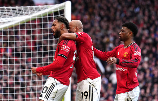 Манчестер Юнайтед разбил Астон Виллу в битве за топ-3
