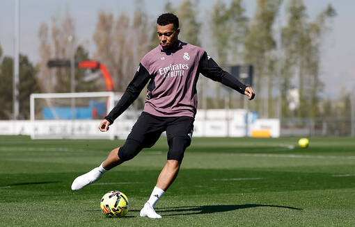 Стало известно, появится ли Мбаппе в матче против Ман Сити