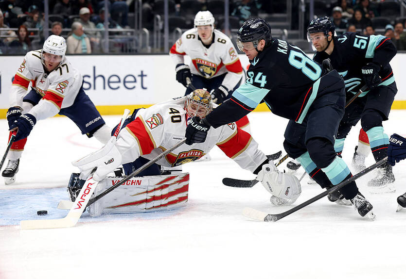 НХЛ: Сиэтл забросил 6 шайб Флориде, Эдмонтон обыграл Нэшвилл