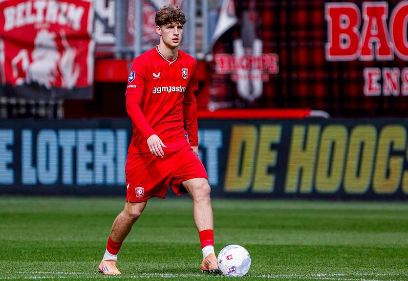 «Барселона» зацікавилася гравцем з Ередивізії