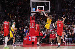 НБА: Лейкерс обіграли Г'юстон, Бостон впорався з Фініксом